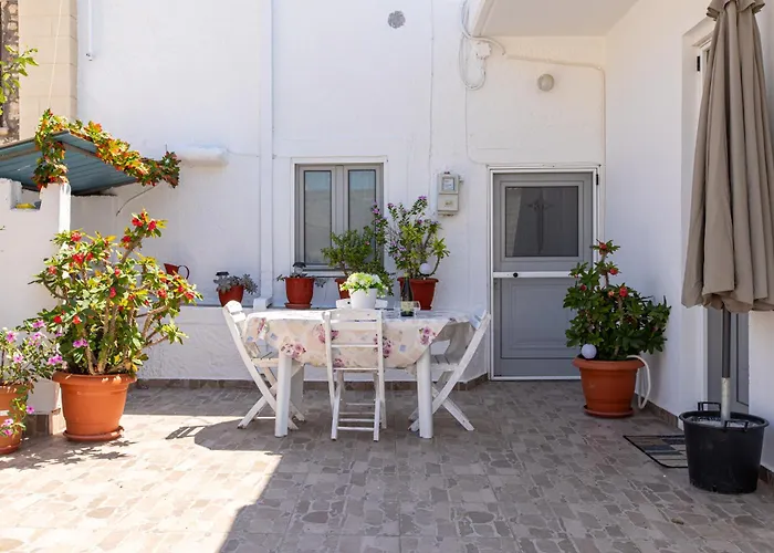 La Casa Lemonia Soroni